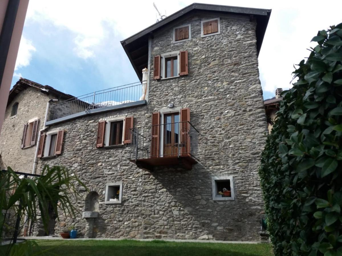 Independent Stone House With Lake View Musso Extérieur photo