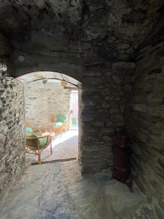 Independent Stone House With Lake View Musso Extérieur photo