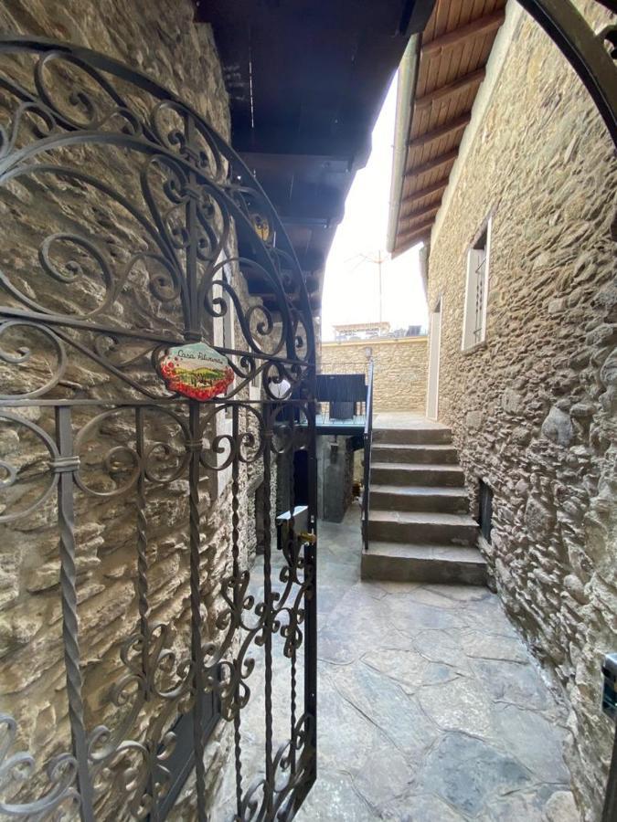 Independent Stone House With Lake View Musso Extérieur photo