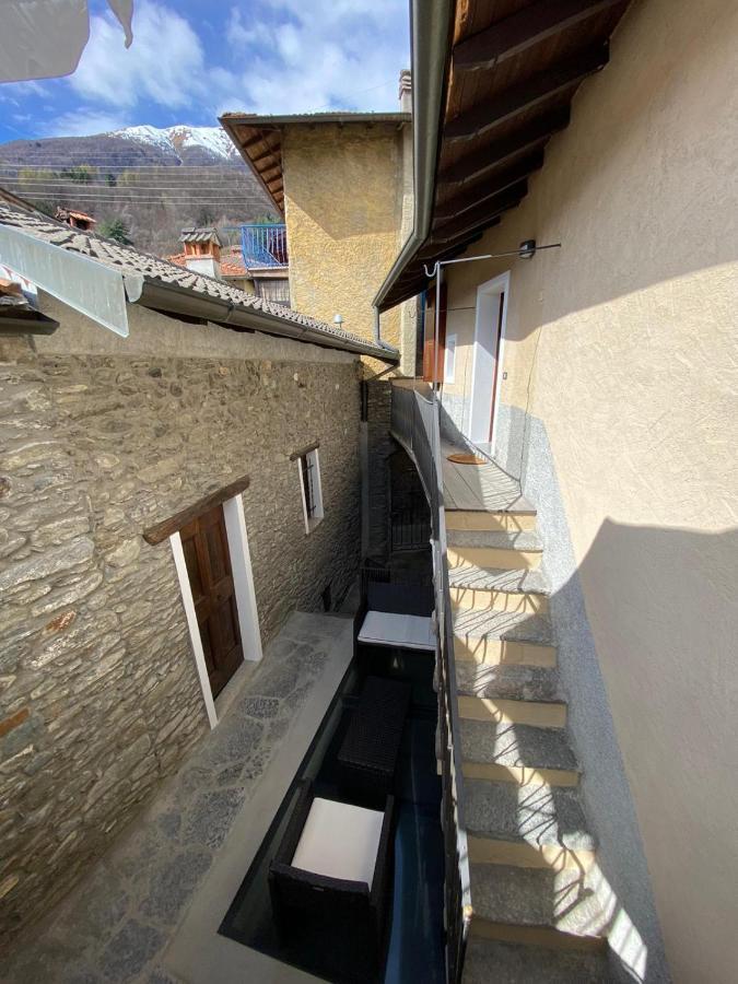 Independent Stone House With Lake View Musso Extérieur photo