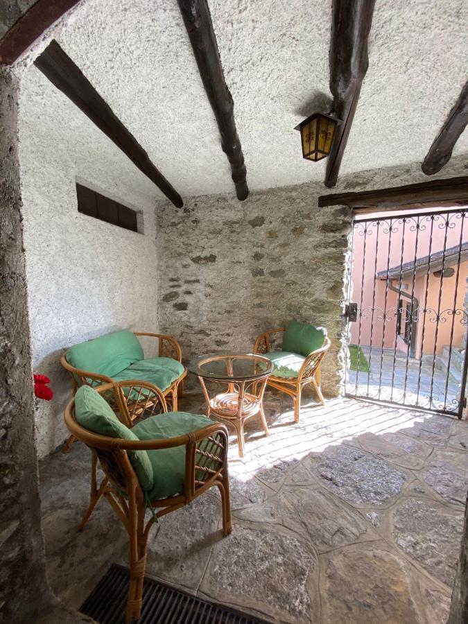 Independent Stone House With Lake View Musso Extérieur photo
